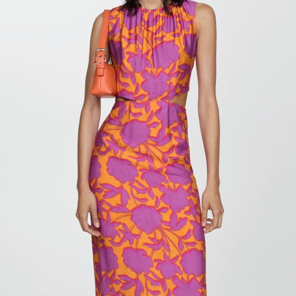 Printed dress with openings - Picture 1 of 3